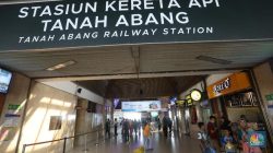 mengalami perubahan KRL di Stasiun Tanah Abang: Meningkatkan Kenyamanan dan Keselamatan Penumpang